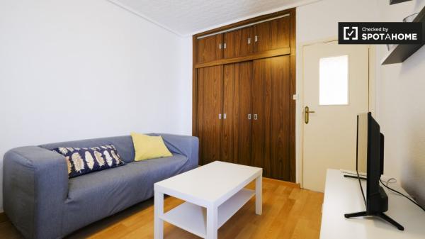 Bonito apartamento de 3 dormitorios en alquiler en Carabanchel, Madrid