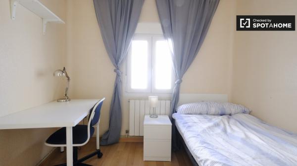 Bonito apartamento de 3 dormitorios en alquiler en Carabanchel, Madrid