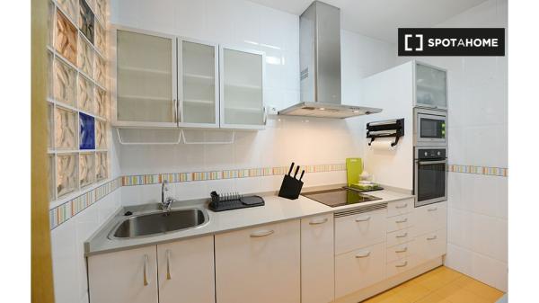 Apartamento de 1 quarto para alugar em Abando, Bilbao