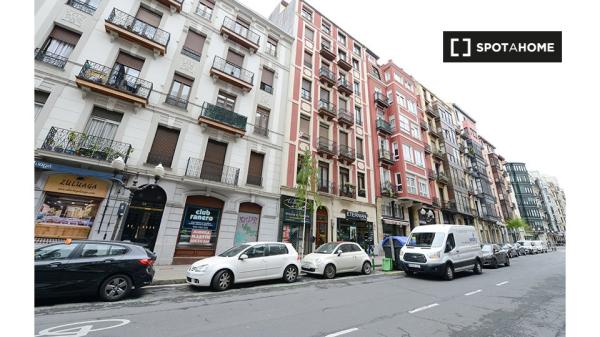 Apartamento de 1 quarto para alugar em Abando, Bilbao