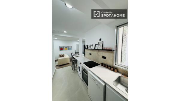 Lindo apartamento recentemente reformado em Atocha.