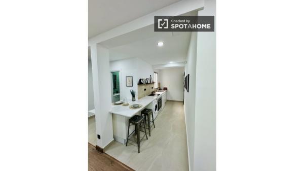 Lindo apartamento recentemente reformado em Atocha.