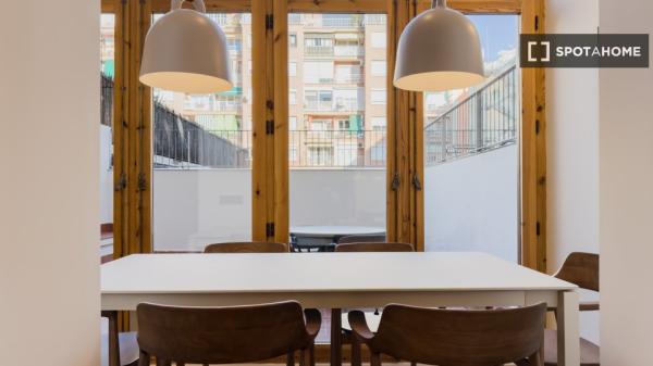 Apartamento de 3 dormitorios en alquiler en L'Eixample, Barcelona