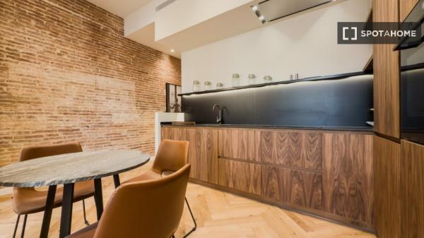 Apartamento de 2 dormitorios en alquiler en L'Eixample, Barcelona