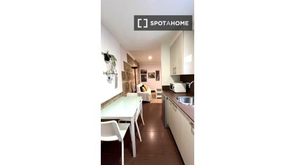 Apartamento de 1 quarto para alugar em Santiago De Vigo, Vigo