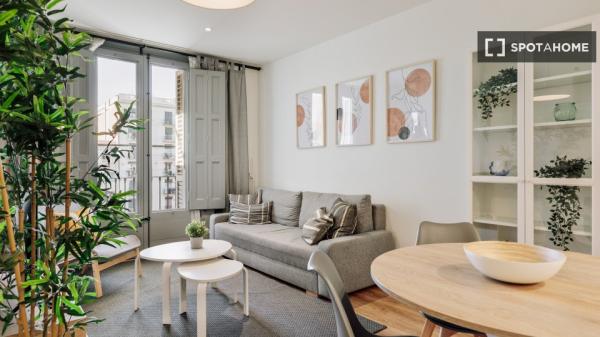 Apartamento de 2 dormitorios en alquiler en L'Eixample, Barcelona