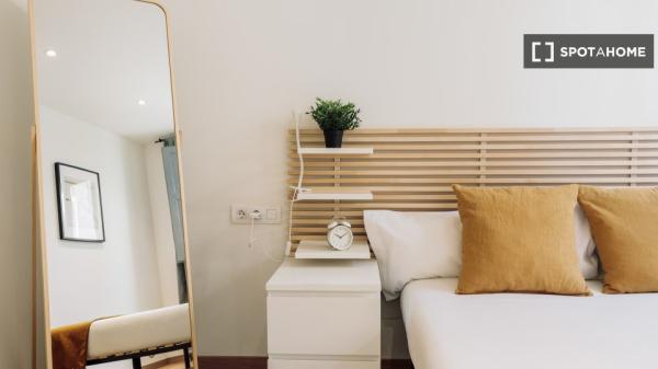 Apartamento de 2 dormitorios en alquiler en L'Eixample, Barcelona