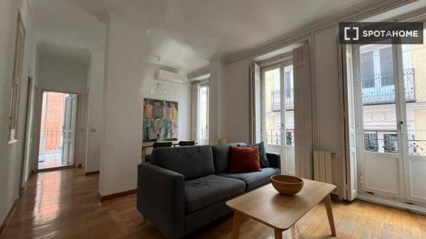 2-bedroom apartment for rent in Malasaña, Valencia