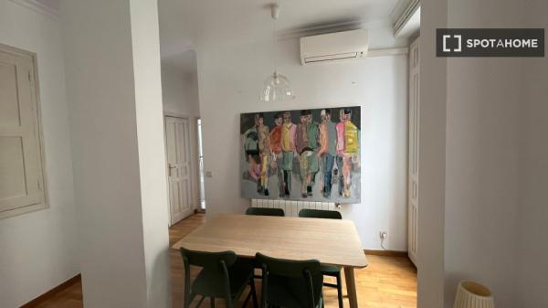 2-bedroom apartment for rent in Malasaña, Valencia