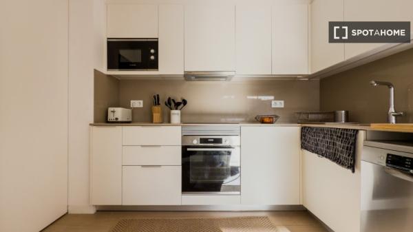 Apartamento entero de 3 habitaciones en Barcelona.