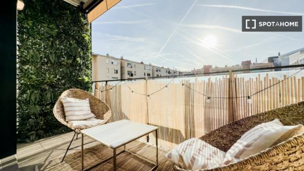 Apartamento entero de 3 habitaciones en Barcelona.