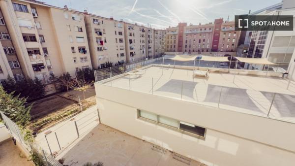 Apartamento entero de 3 habitaciones en Barcelona.