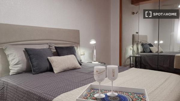 Apartamento entero de 2 dormitorios en Benidorm