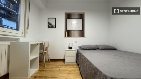 Room for rent in the center of Madrid