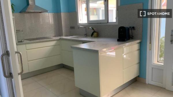 Piso de 3 habitaciones en alquiler en Cullera