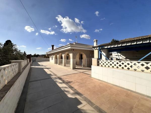 Casa independiente en calle de Minerva