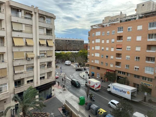 Piso en avenida Conde de Lumiares