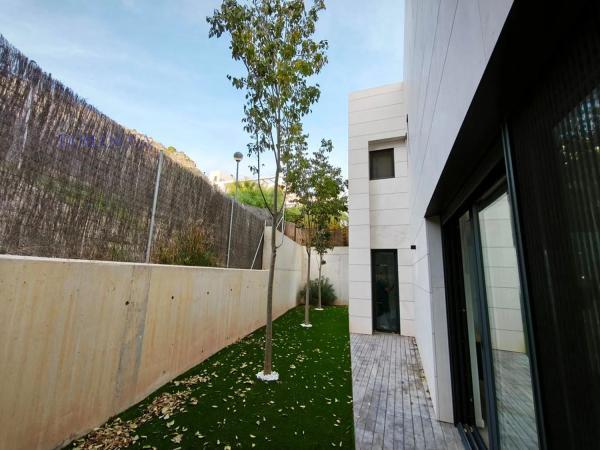 Casa independiente en avenida de Villajoyosa