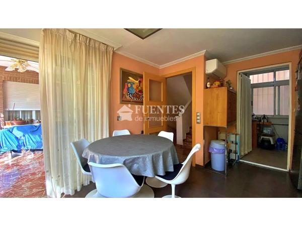 Chalet en calle del Olimpo