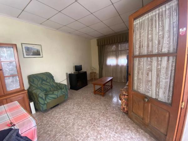 Chalet pareado en calle Pintor Peyret