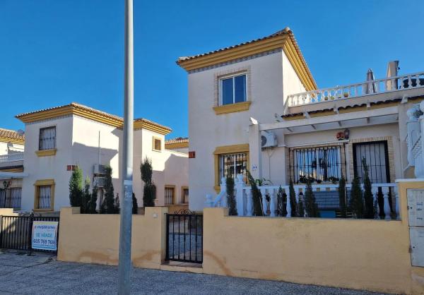 Casa independiente en calle la Boheme