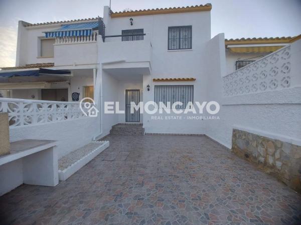 Chalet adosado en calle Neptuno