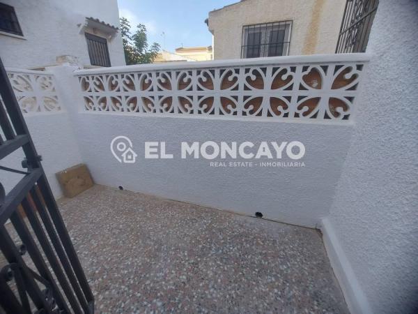 Chalet adosado en calle Neptuno