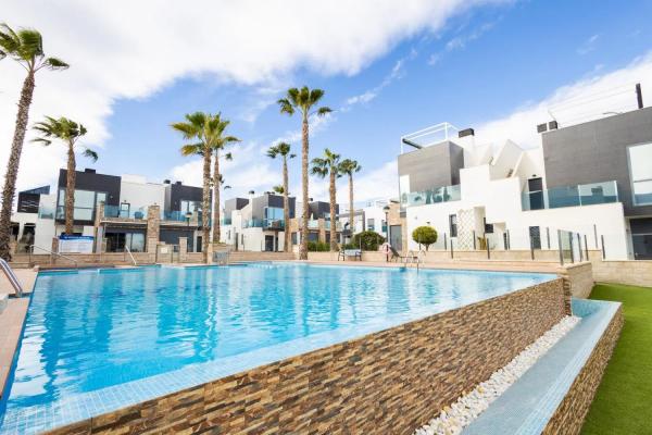 Dúplex en Barrio Lomas de Cabo Roig-Los Dolses