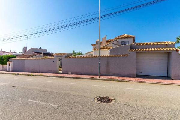 Casa independiente en calle del Morral