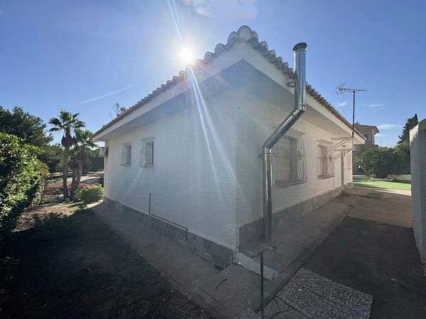 Casa independiente en avenida las Palmeras, 17