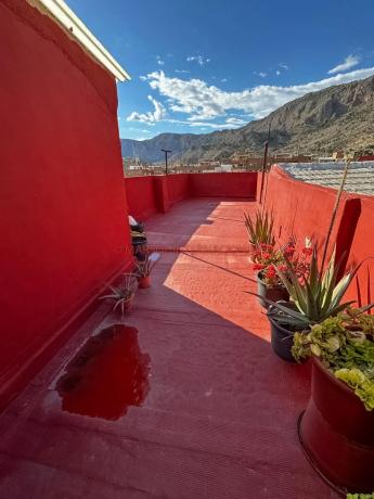 Casa independiente en calle Castillo