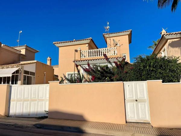 Casa independiente en calle Rosa, 88 -69