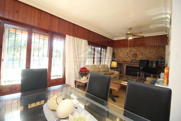 Chalet en Barrio Lomas de Cabo Roig-Los Dolses