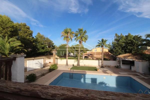 Chalet en Barrio Lomas de Cabo Roig-Los Dolses