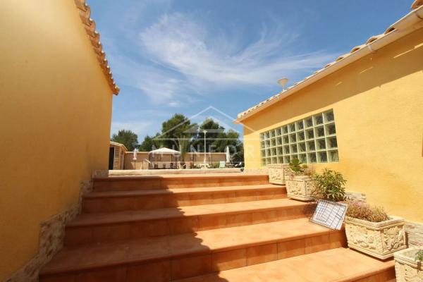 Chalet en Barrio Villamartín-Las Filipinas