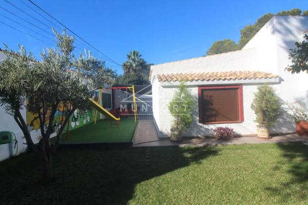 Chalet en Barrio Lomas de Cabo Roig-Los Dolses