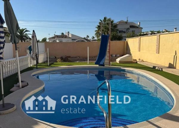 Chalet en Barrio La Siesta - El Salado - Torreta