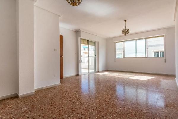 Piso en calle Bergantin, 21