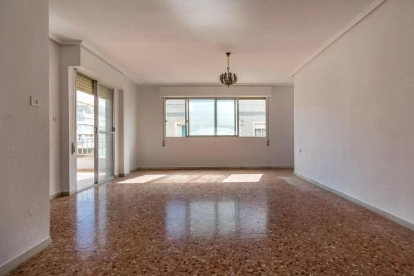 Piso en calle Bergantin, 21