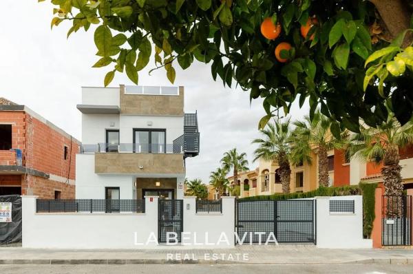 Casa independiente en calle Lope de Vega, 9