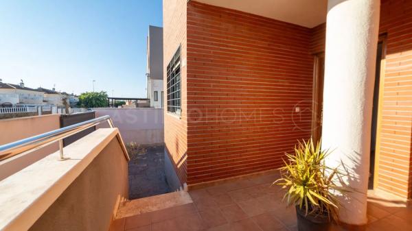 Chalet pareado en calle Maria San Gil Noain, 27