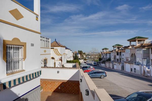 Chalet adosado en la Sagra, 124