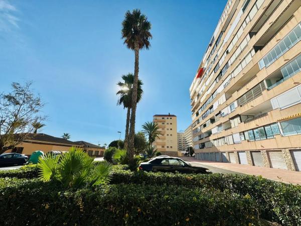 Piso en Barrio Cabo Cervera