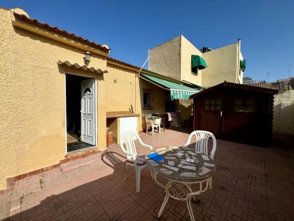 Chalet pareado en calle Chapaprieta