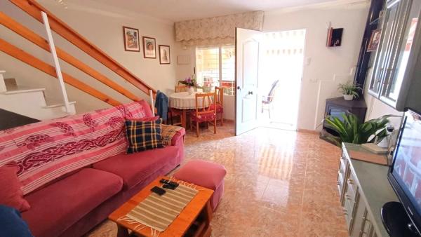 Chalet adosado en calle Guadalquivir s/n