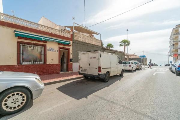 Chalet en calle Rojales