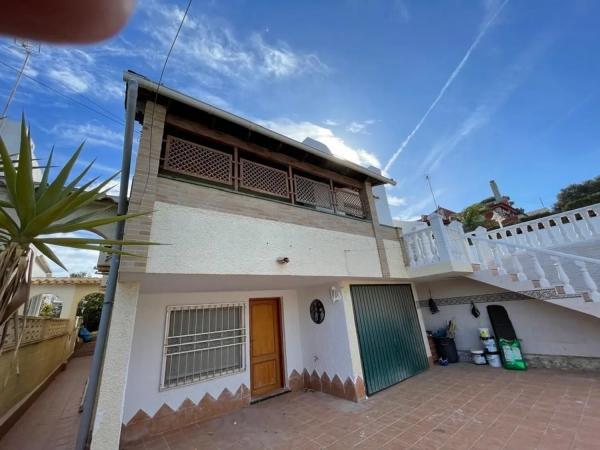 Casa independiente en calle Poniente Bal, 8