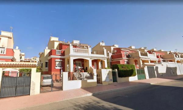 Chalet adosado en calle Fray Luis de León, 123