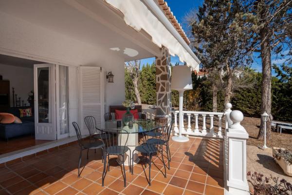 Casa independiente en calle Covadonga