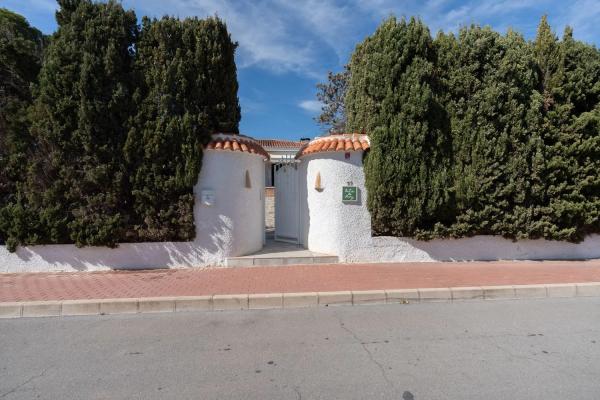 Casa independiente en calle Covadonga